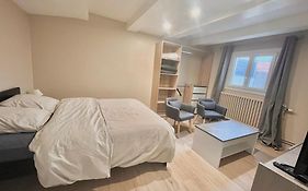Studio avec cuisine, salle de bain et garage privé proximité 24h